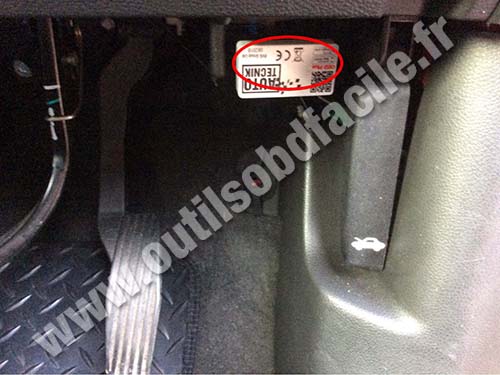 Vauxhall Mokka - Prise OBD II