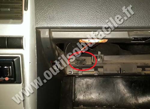 Vaz 2170 prise OBD2