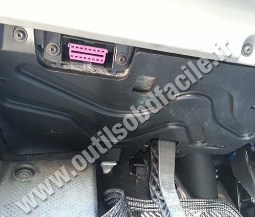 Volkswagen New Beetle connecteur OBD