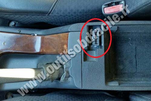 Volvo V70 connecteur OBD2