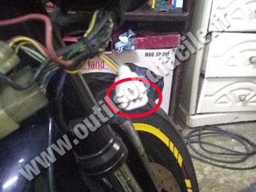 Yamaha YZF R1 - Prise diagnostic